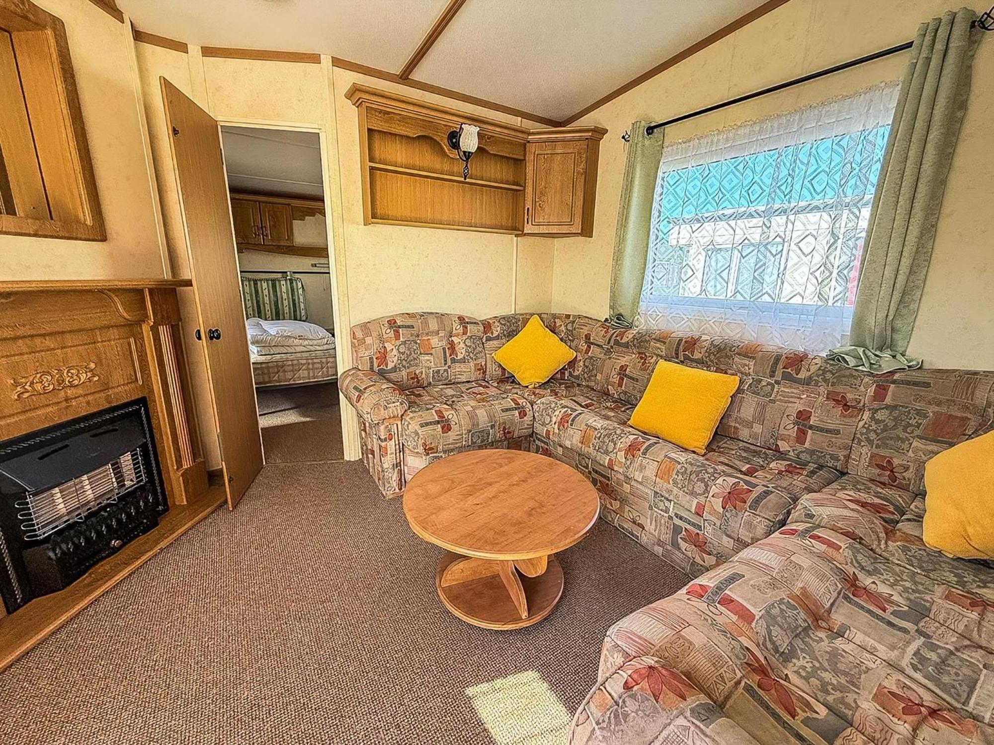6 Berth Caravan By The Beach In Hunstanton In Norfolk, Pets Welcome Ref 13009L Εξωτερικό φωτογραφία